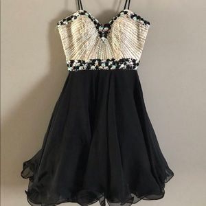 SHERRI HILL Homecoming Dress